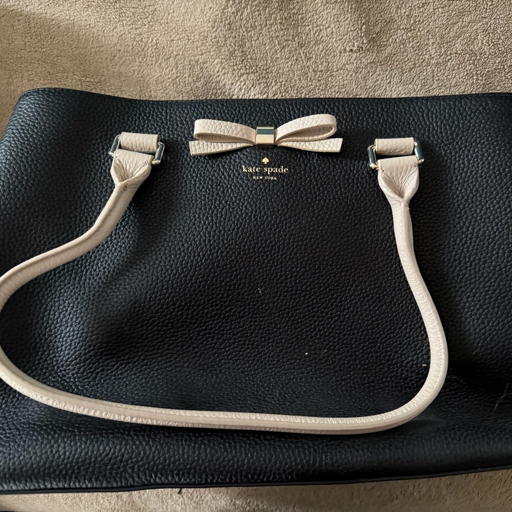 Kate Spade Black and Cream Bow Accent Shoulder Bag